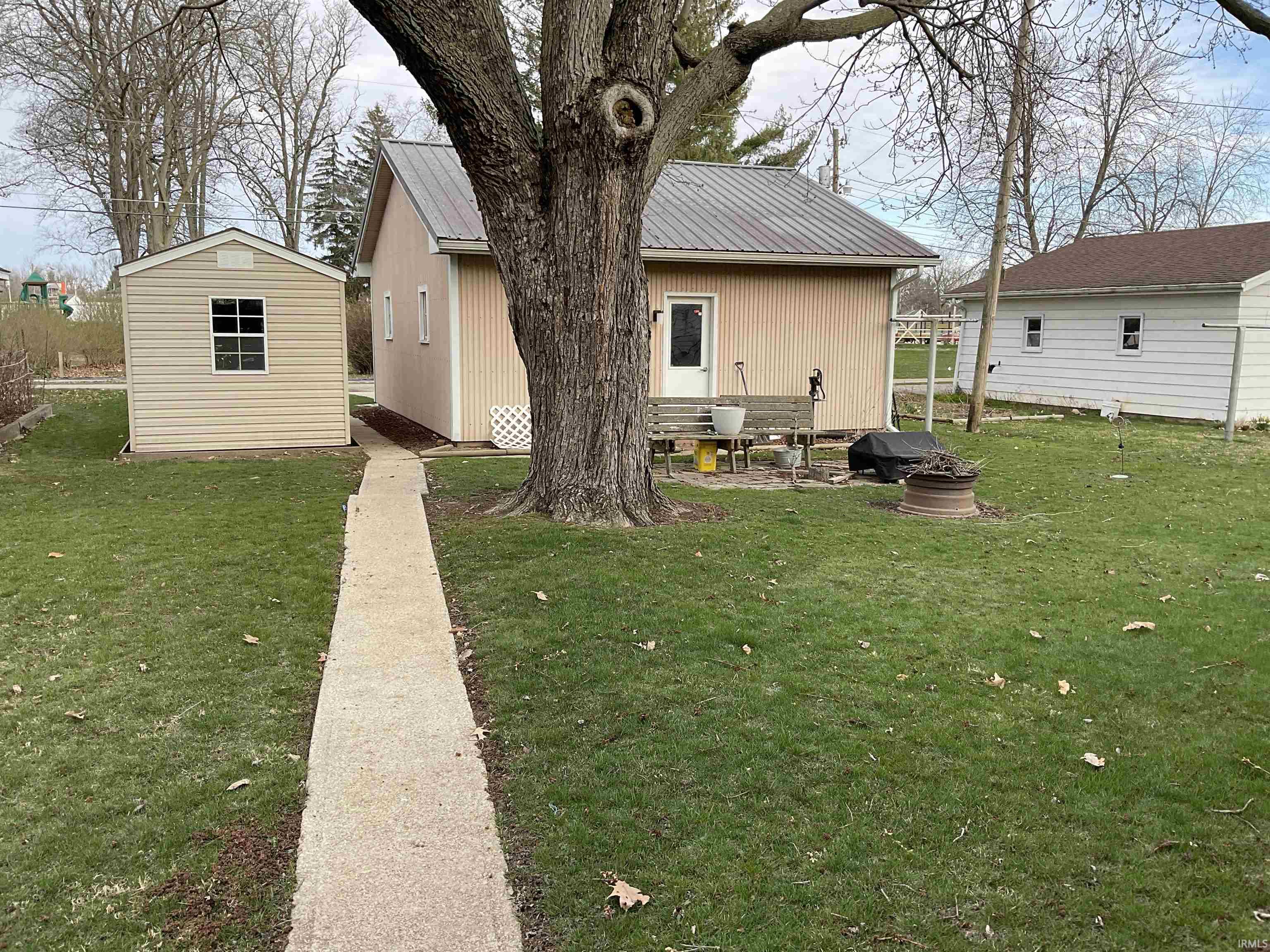 346 Stevenson Street Decatur, IN 46733 - Photo 3 of 15
