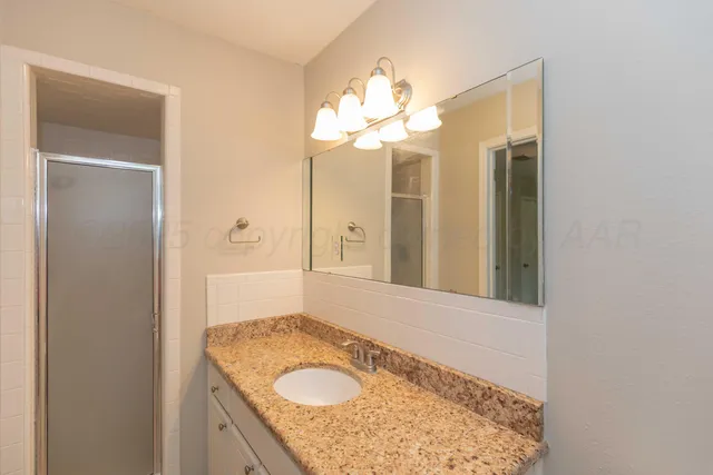 $325,000 | 511 South Shore Drive, Amarillo, TX 79118