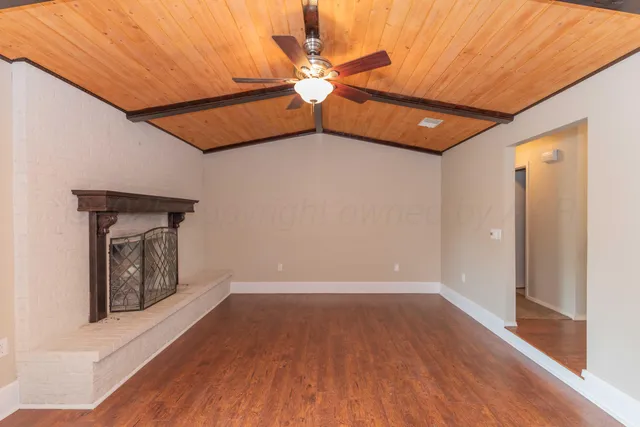 $325,000 | 511 South Shore Drive, Amarillo, TX 79118