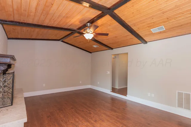 $325,000 | 511 South Shore Drive, Amarillo, TX 79118