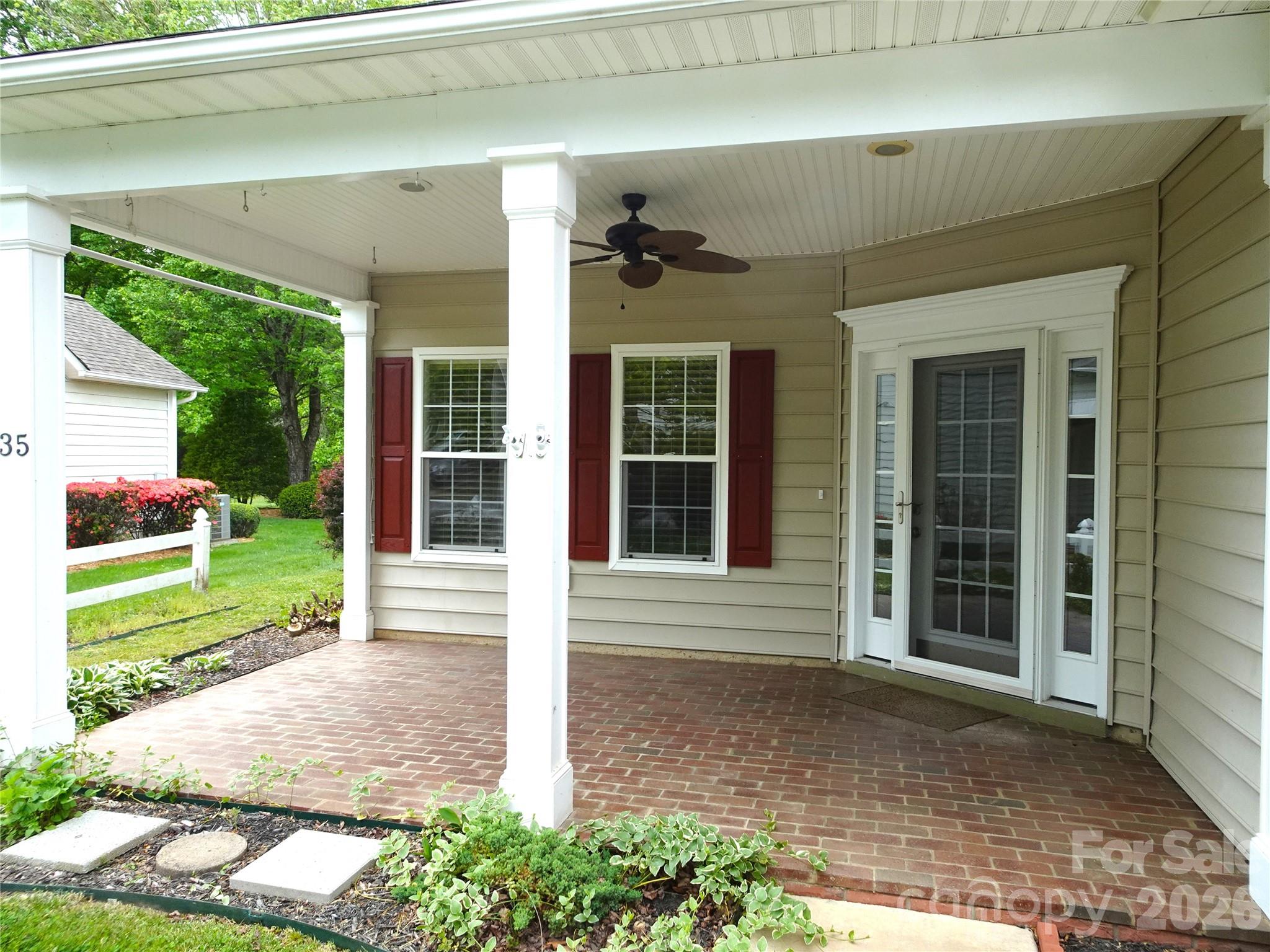 35 Sheffield Place Brevard, NC 28712 - Photo 4 of 38 a front view of a house with a porch