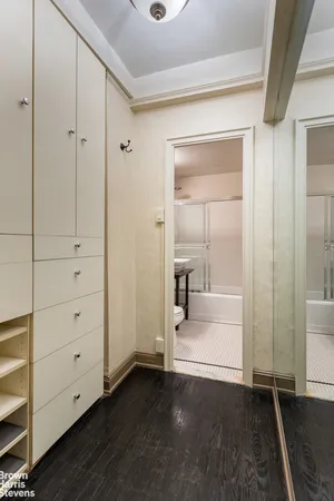 $365,000 | 123 East 37th Street, Unit 9D | Murray Hill