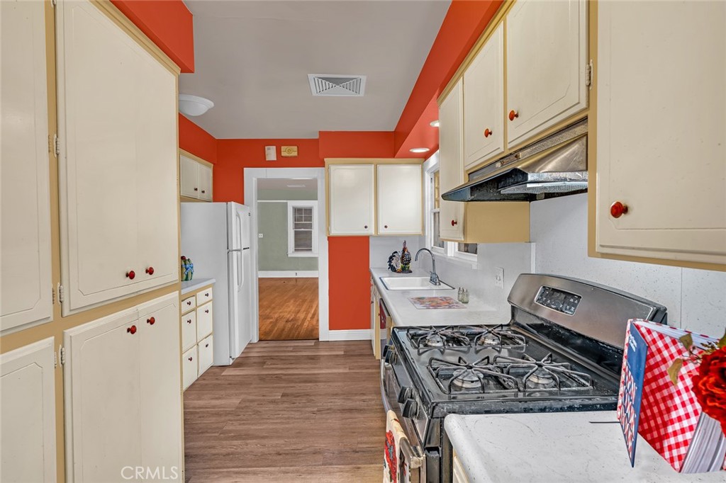 200 East 27th Street Merced, CA 95340 - Photo 11 of 26