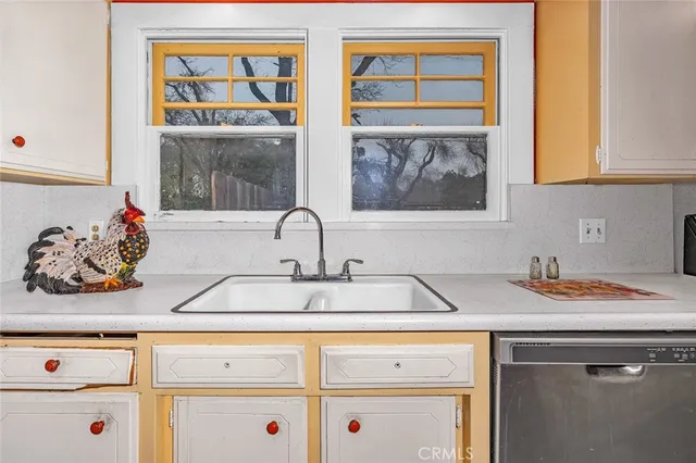 $330,000 | 200 East 27th Street, Merced, CA 95340