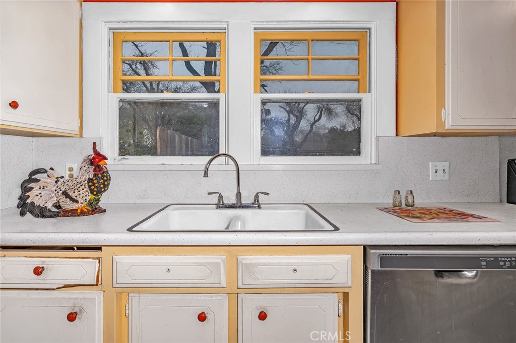 200 East 27th Street Merced, CA 95340 - Photo 9 of 26