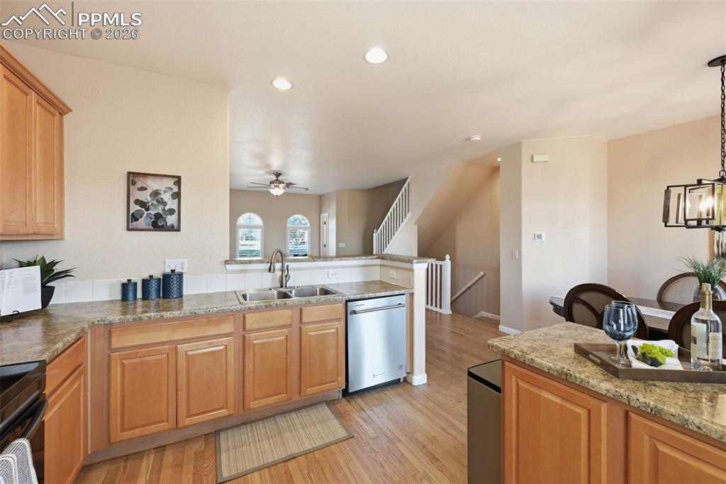 1095 Walters Point Monument, CO 80132 - Photo 15 of 27