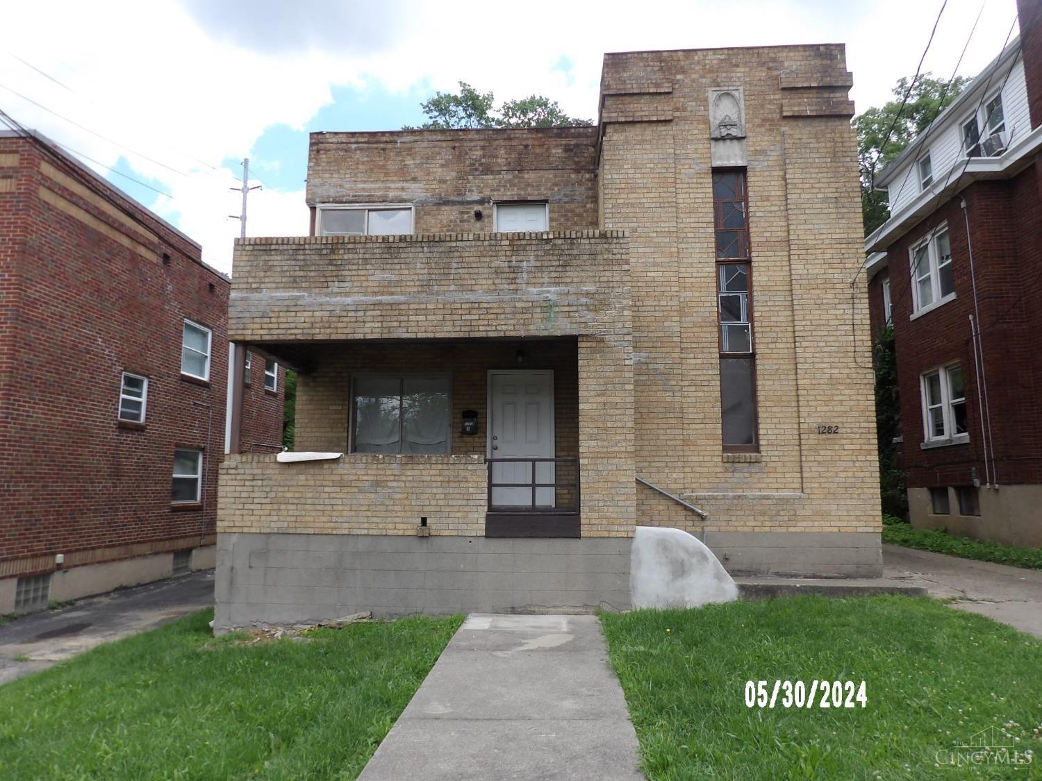 1282 Quebec Road Cincinnati, OH 45205 - Photo 1 of 11