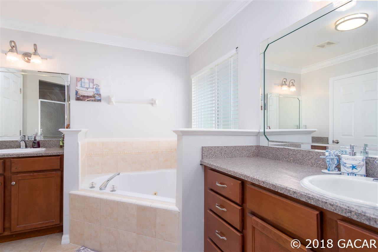7837 Southwest 84th Way Gainesville, FL 32608 - Photo 12 of 19