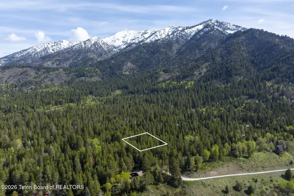 $350,000 | Lot 31 Pine Street, Alpine, WY 83128