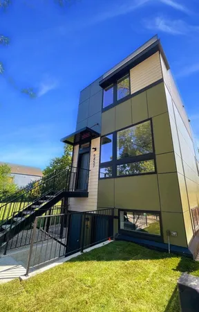 $2,200 | 6457 South Rhodes Avenue, Unit G, Chicago, IL 60637