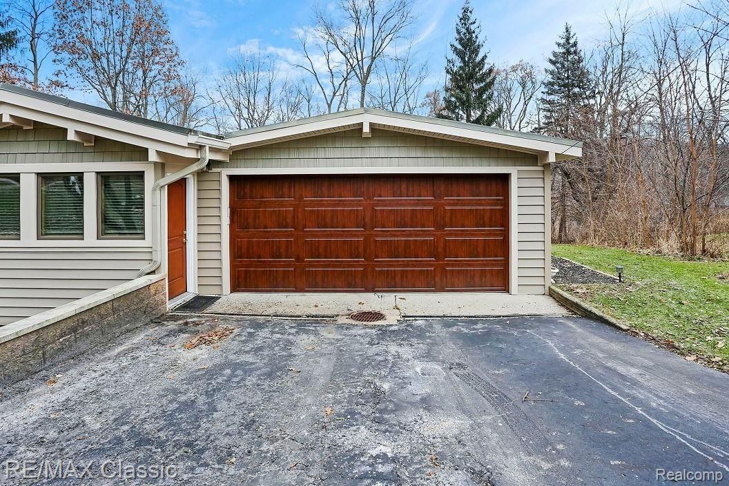 36150 Paddleford Road Farmington, MI 48331 - Photo 26 of 34 All new doors inside & out including garage door