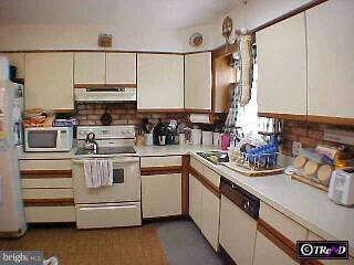 209 Charles Boulevard Sinking Spring, PA 19608 - Photo 5 of 5