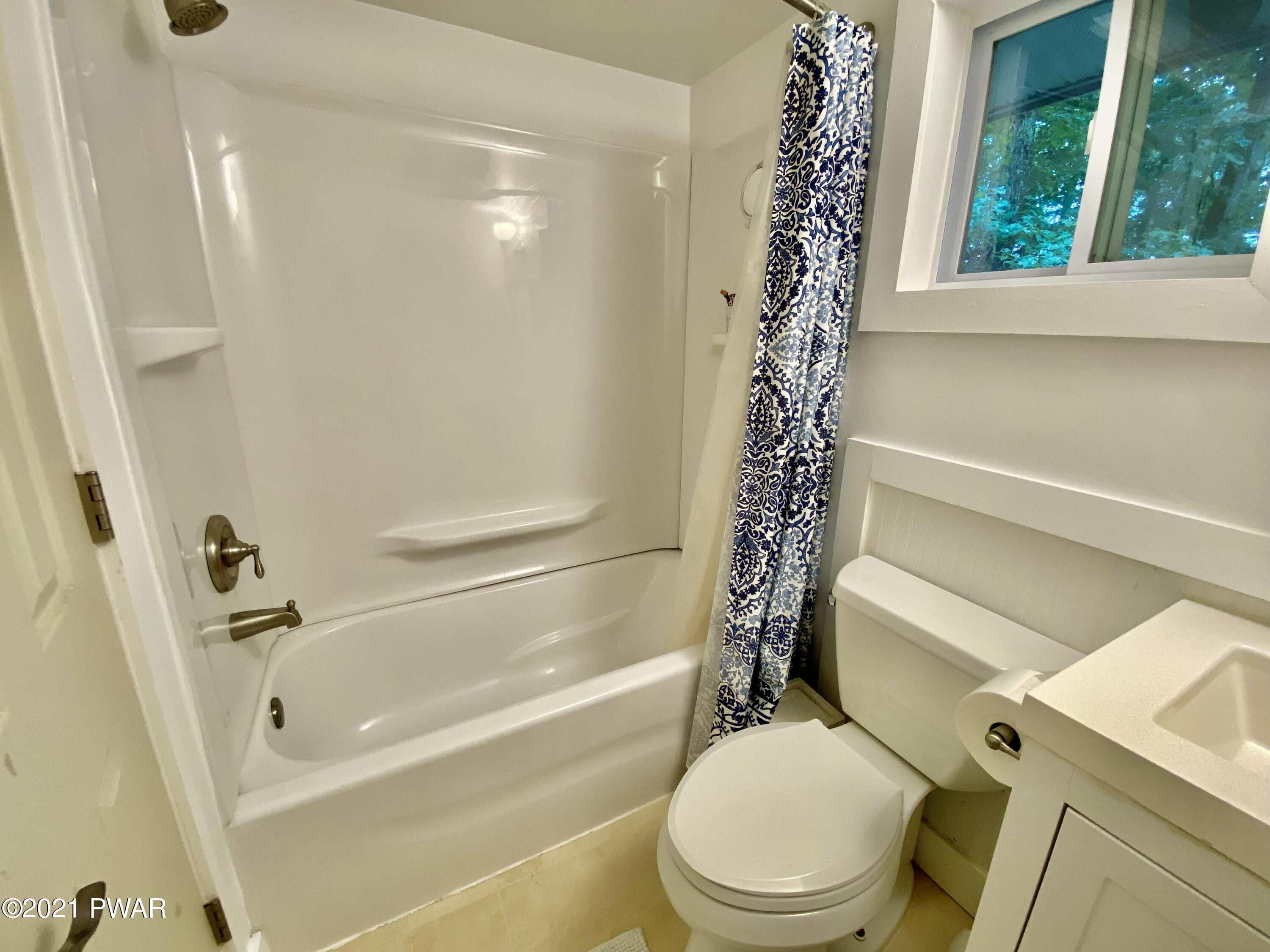 129 Deep Brook Road Milford, PA 18337 - Photo 13 of 26