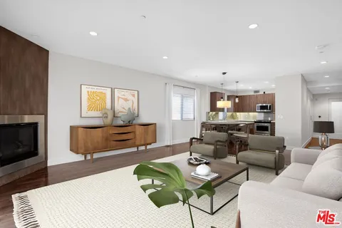 $1,150,000 | 11023 Fruitland Drive, Unit 401, Studio City, CA 91604