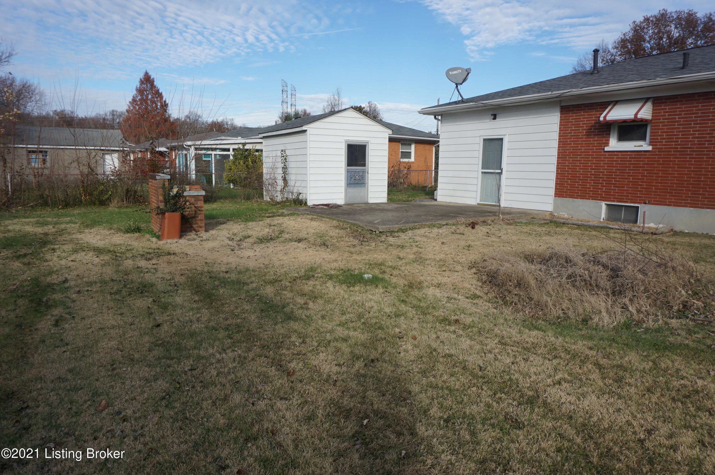 6300 Doe Run Road Louisville, KY 40216 - Photo 20 of 20 DSC01939