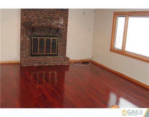 796 New Dover Road Edison, NJ 08820 - Photo 2 of 12 Gallery Image 2