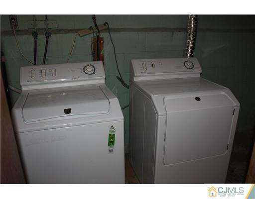 796 New Dover Road Edison, NJ 08820 - Photo 11 of 12 Gallery Image 11
