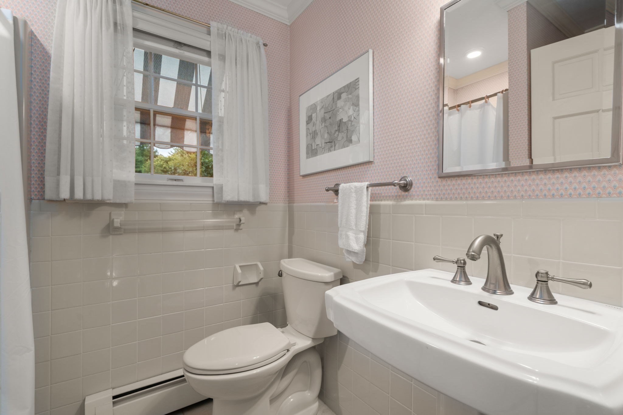 9 Oakley Road Dover, MA 02030 - Photo 18 of 37 Gallery Image 18