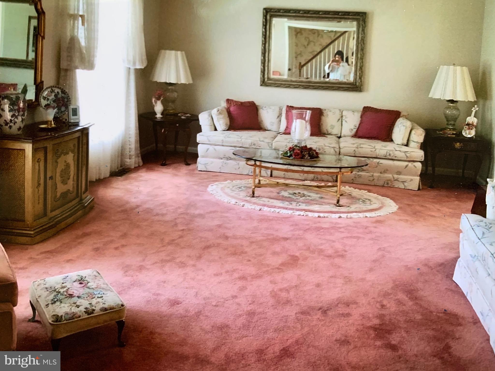 3852 James Road Huntingdon Valley, PA 19006 - Photo 4 of 18 Gallery Image 4
