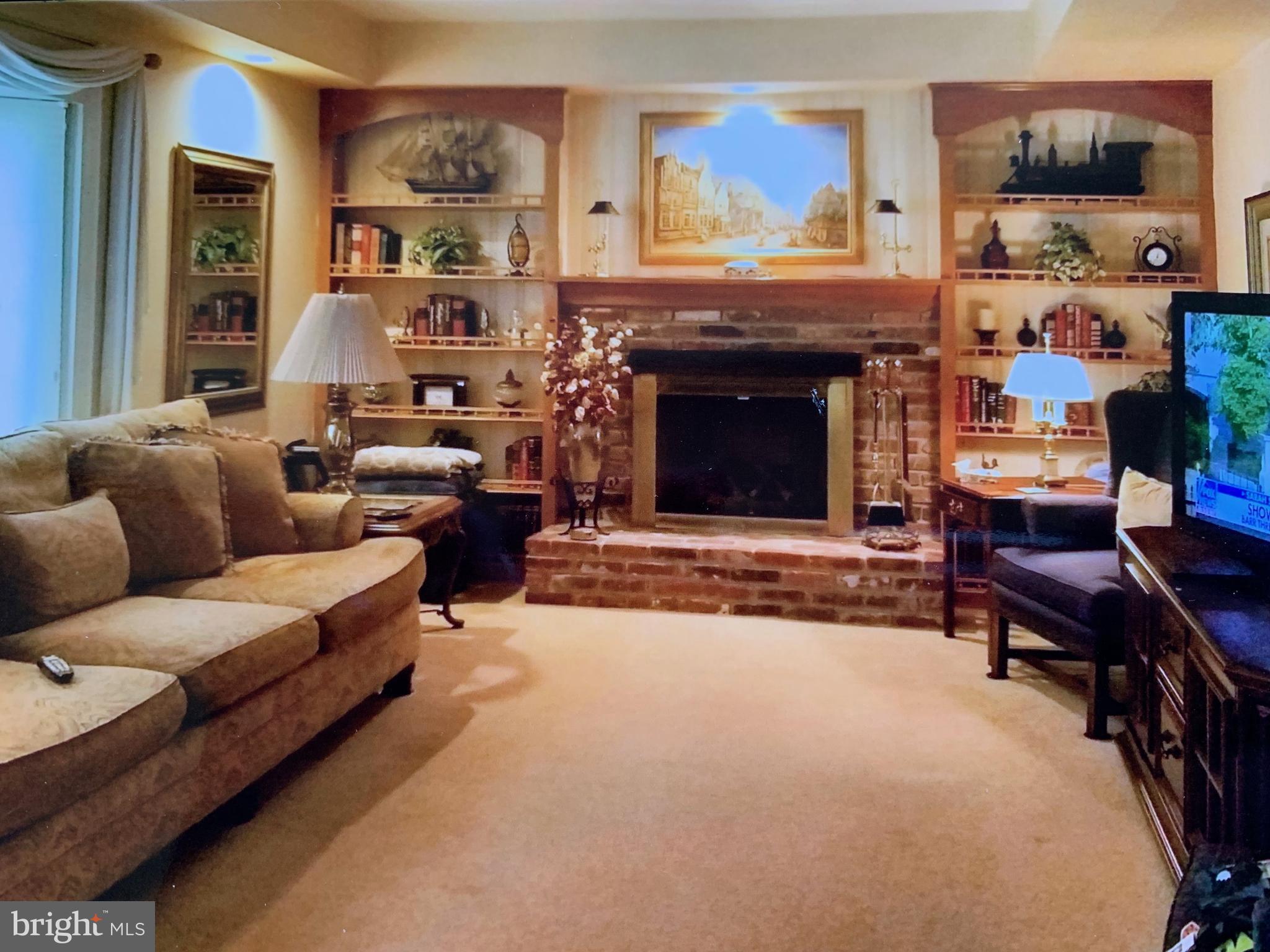 3852 James Road Huntingdon Valley, PA 19006 - Photo 8 of 18 Gallery Image 8