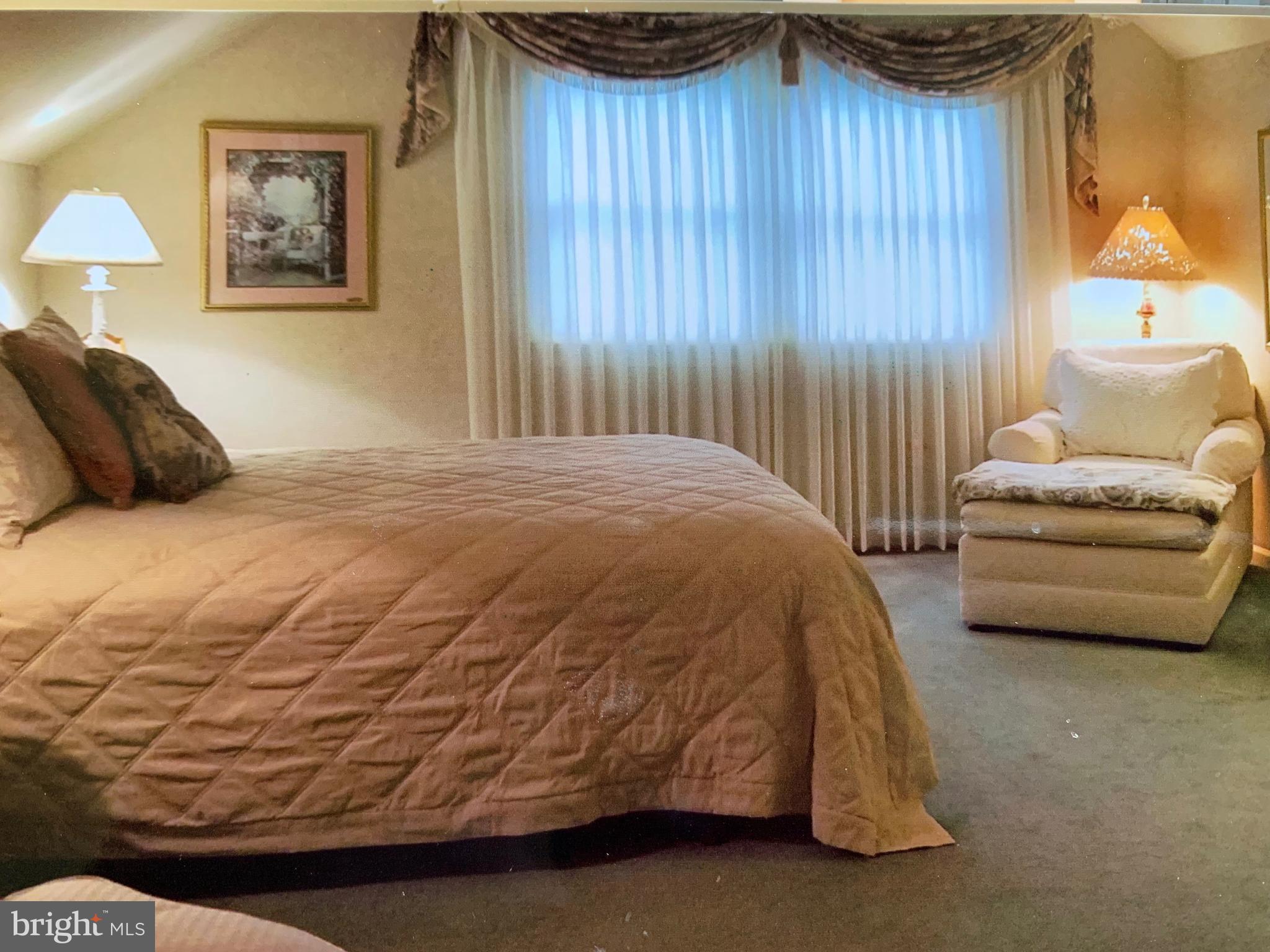 3852 James Road Huntingdon Valley, PA 19006 - Photo 10 of 18 Gallery Image 10