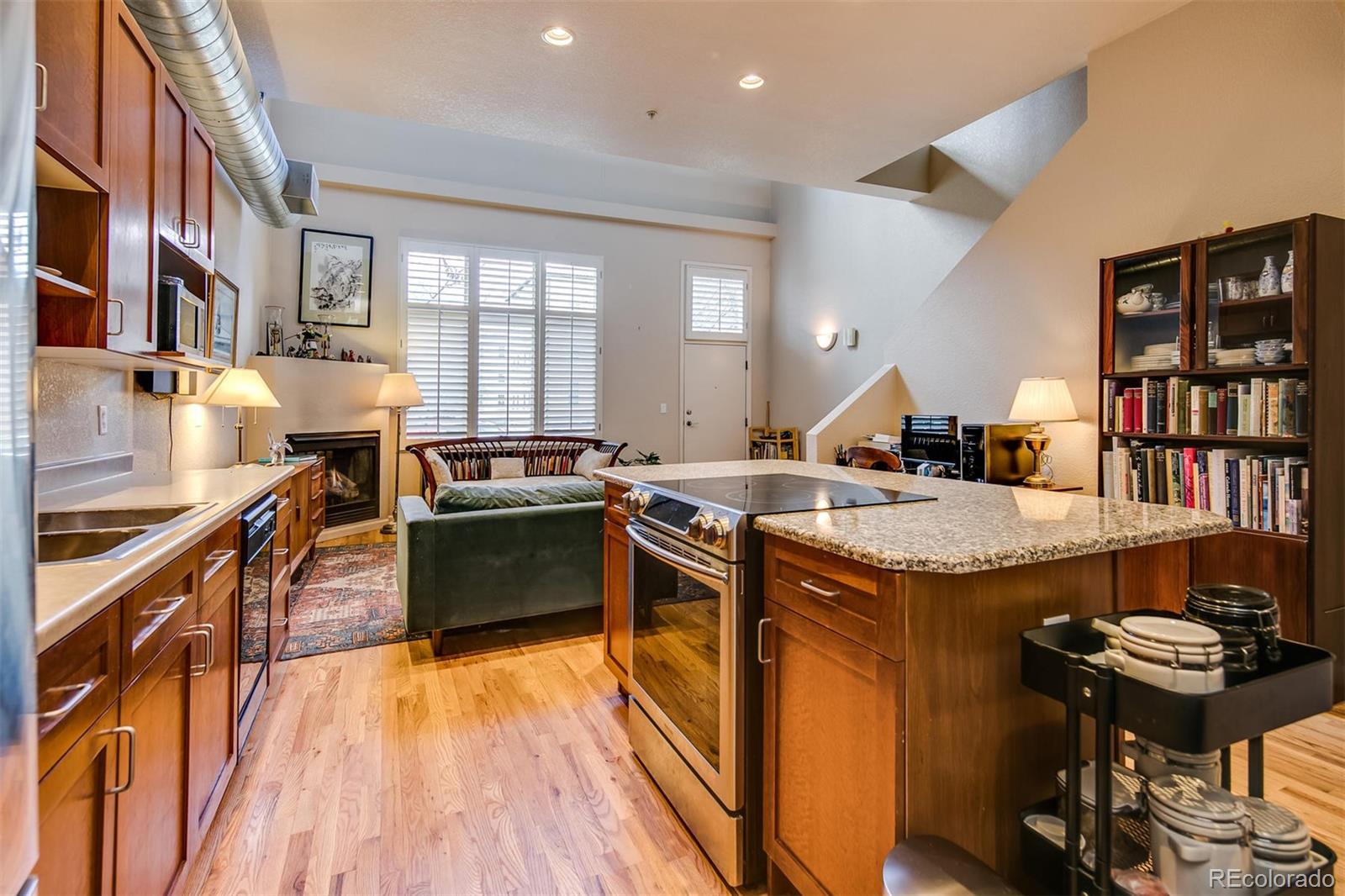 175 Rampart Way, Unit 902 Denver, CO 80230 - Photo 5 of 27 Gallery Image 5