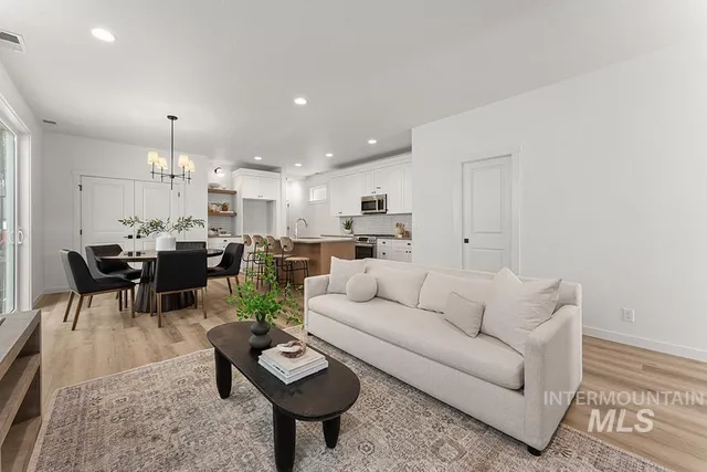 $639,900 | 3540 West Anderson Street, Boise, ID 83703