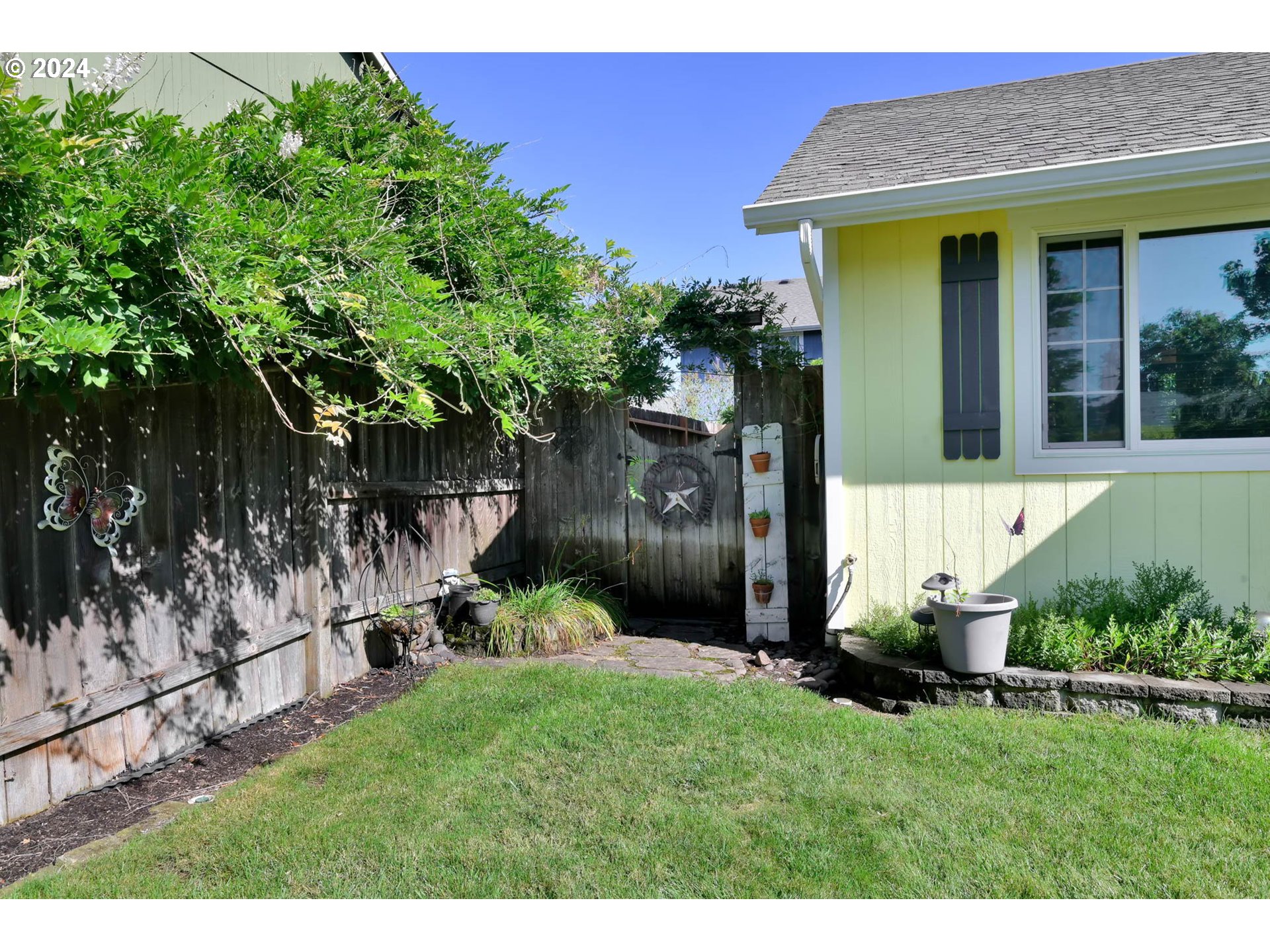 3294 Pinyon Street Springfield, OR 97478 - Photo 23 of 29 a view of a house with a yard