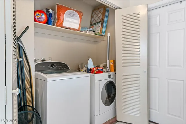 $329,900 | 2446 Pickwick Drive, Henderson, NV 89014