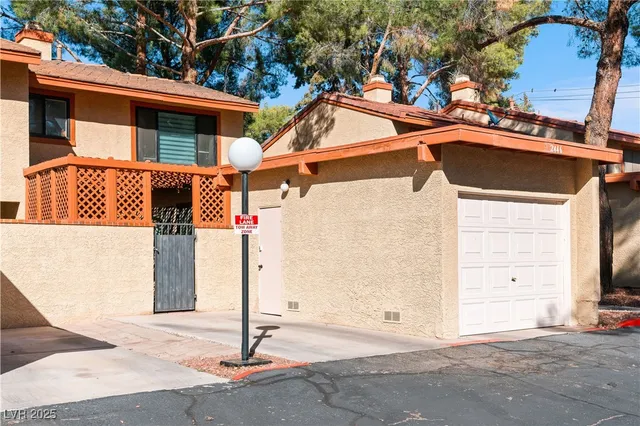 $329,900 | 2446 Pickwick Drive, Henderson, NV 89014