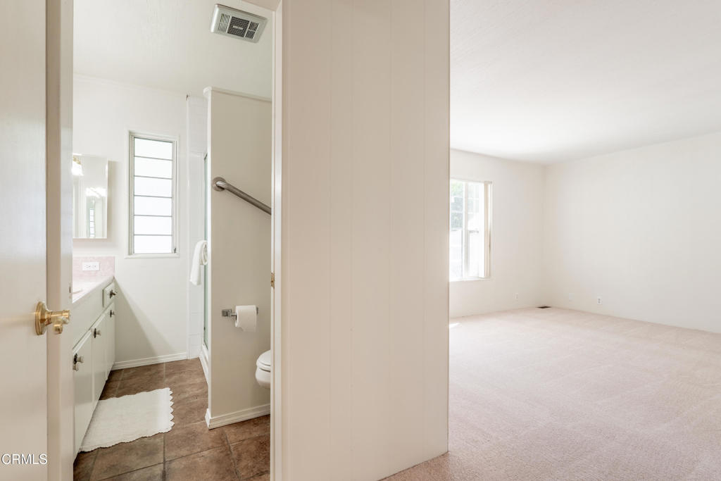 1202 Loma Drive, Unit 42 Ojai, CA 93023 - Photo 20 of 28 a view of an empty room