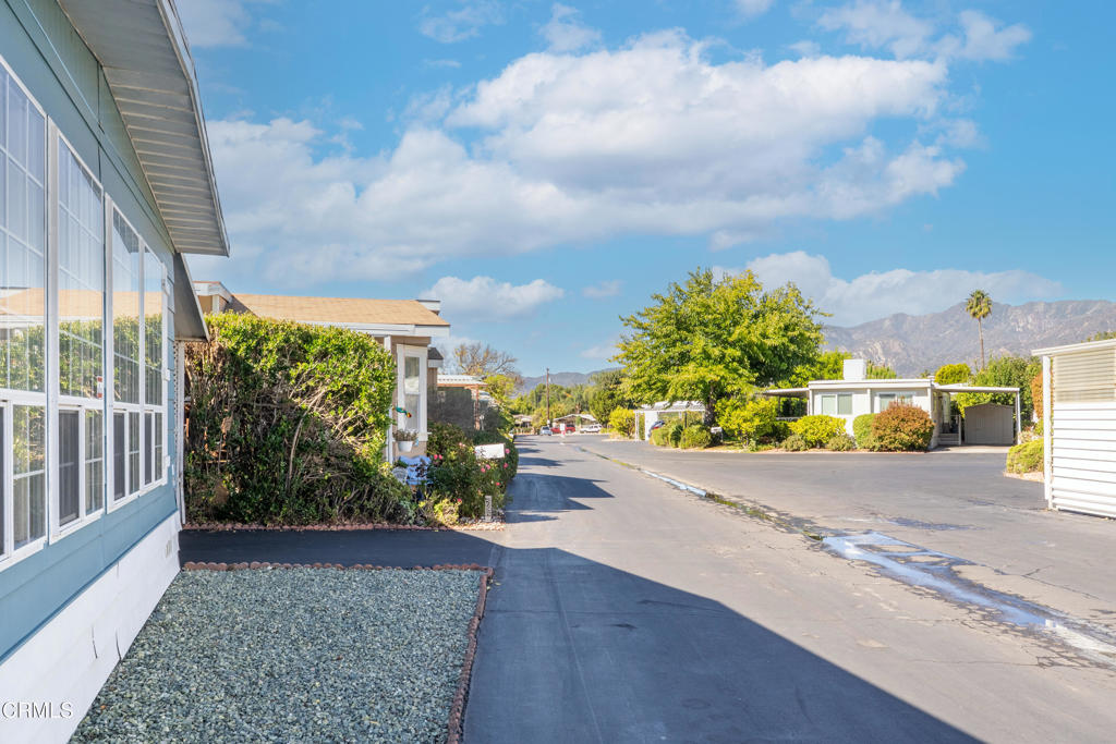 1202 Loma Drive, Unit 42 Ojai, CA 93023 - Photo 26 of 28 a view of a garden