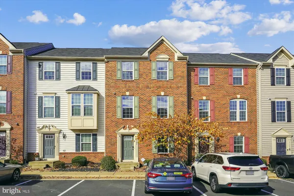 $3,300 | 7106 Santa Cruz Place, Gainesville, VA 20155