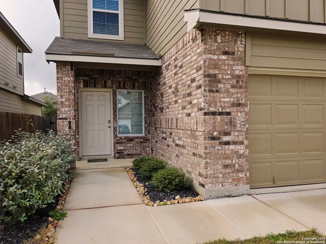 $2,195 | 4827 Nueces Path, San Antonio, TX 78253