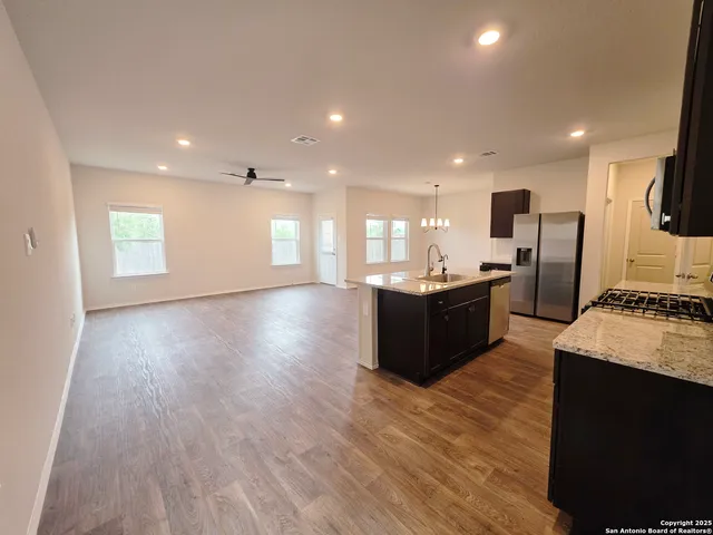 $2,195 | 4827 Nueces Path, San Antonio, TX 78253