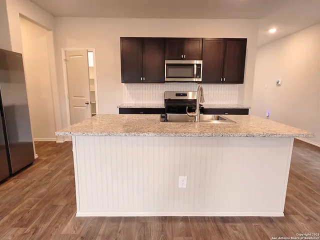 $2,195 | 4827 Nueces Path, San Antonio, TX 78253