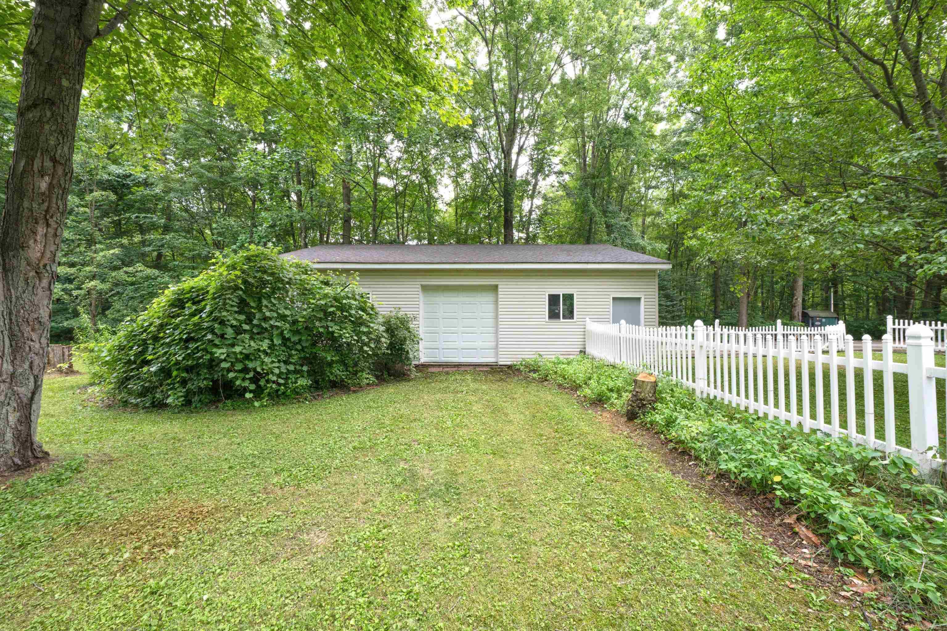 8501 Morrow Road Algonac, MI 48001 - Photo 46 of 52