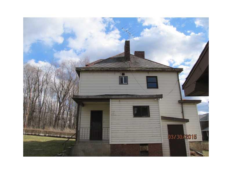 115 East End Road Connellsville, PA 15425 - Photo 3 of 15 Exterior Back.