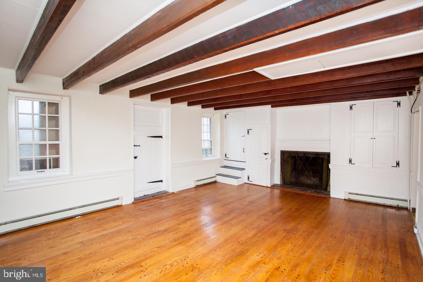4576 Durham Road Doylestown, PA 18902 - Photo 9 of 36