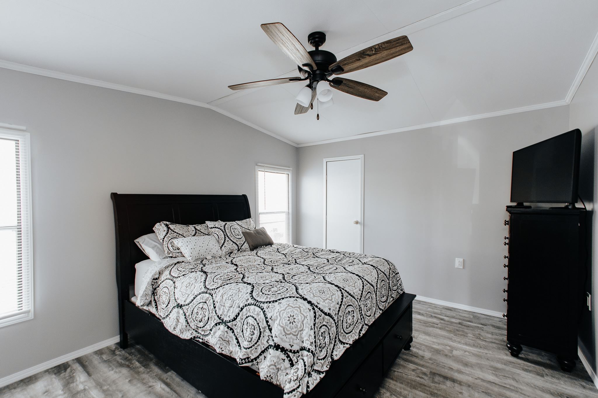 7021 East Harrold Road Churubusco, IN 46723 - Photo 12 of 23 Gallery Image 12