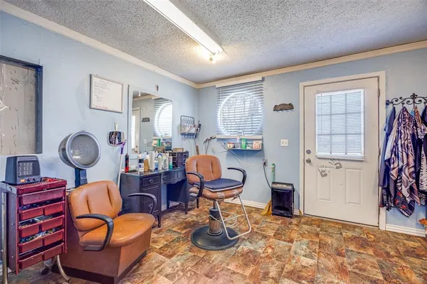 $349,000 | 172 Mohawk Drive, Gordonville, TX 76245