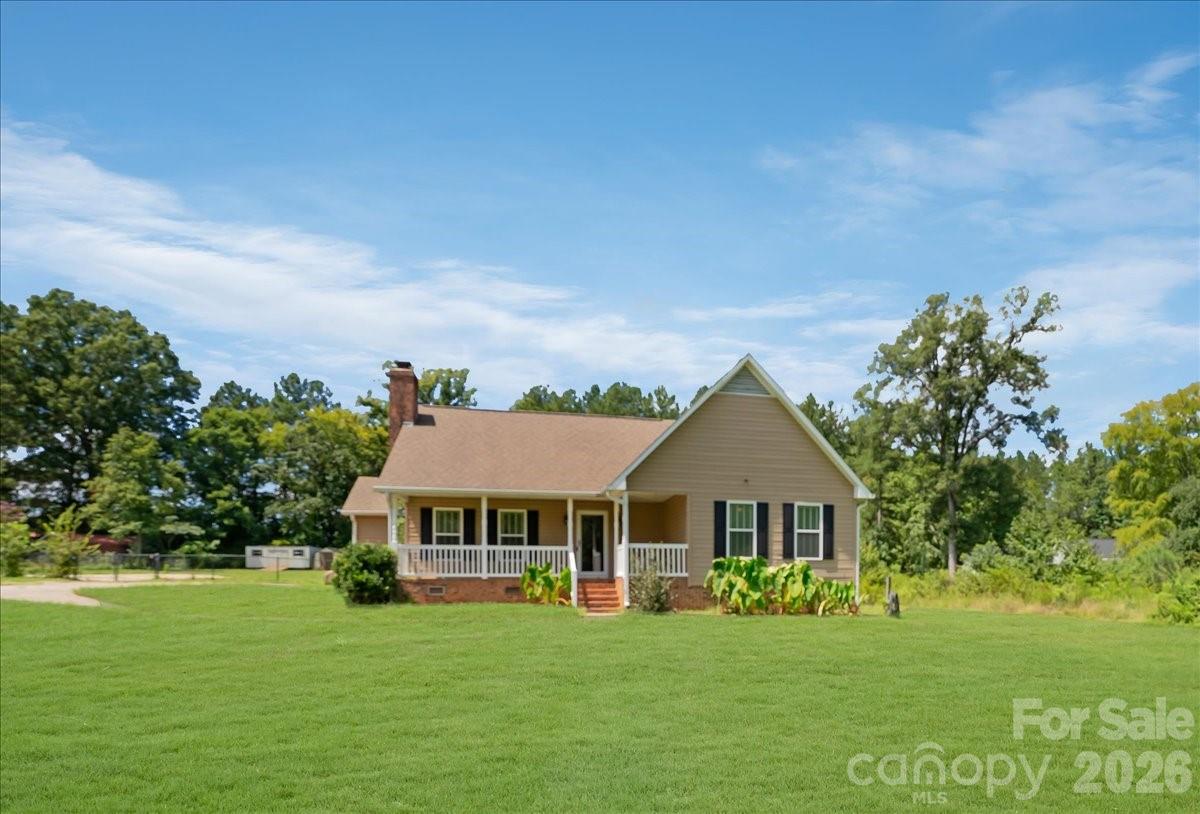 2827 East Pinewood Road Chester, SC 29706 - Photo 2 of 43 Gallery Image 2