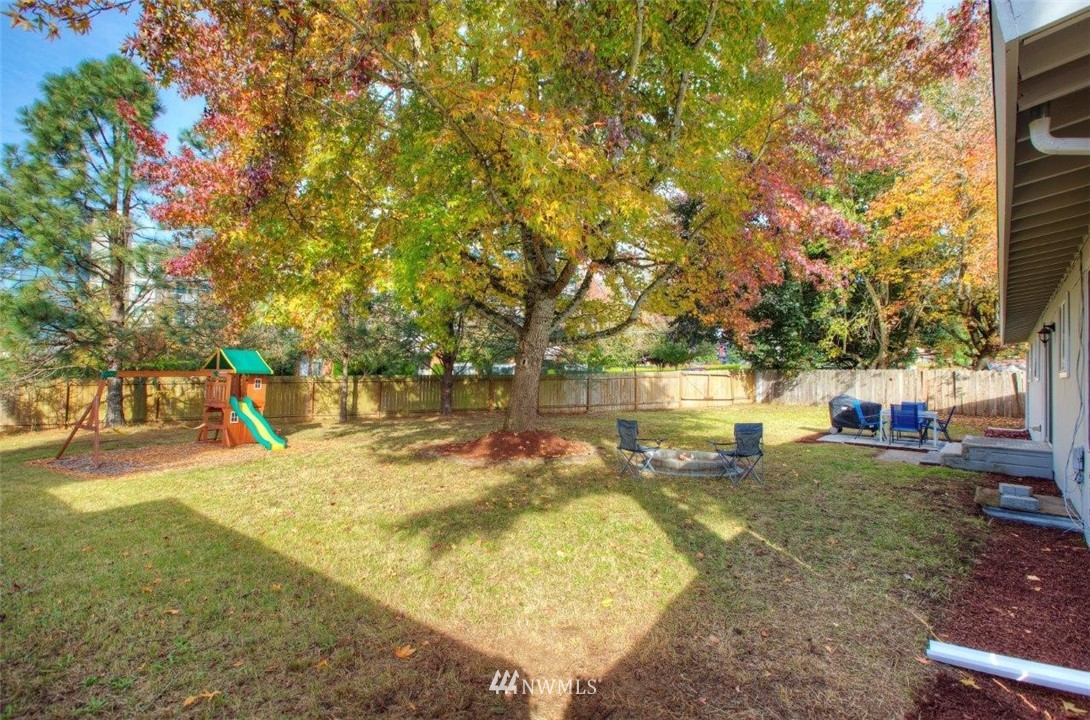 833 Index Court Northeast Renton, WA 98056 - Photo 17 of 18