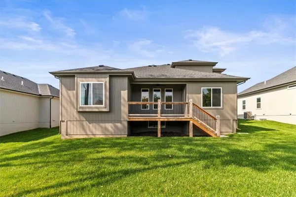 $580,000 | 4108 Southeast Adams Drive, Blue Springs, MO 64014