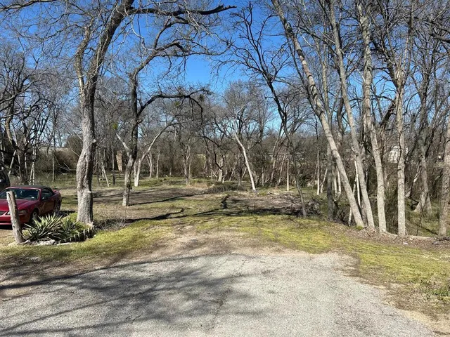 $70,000 | 1 Hart Street, Wilmer, TX 75172