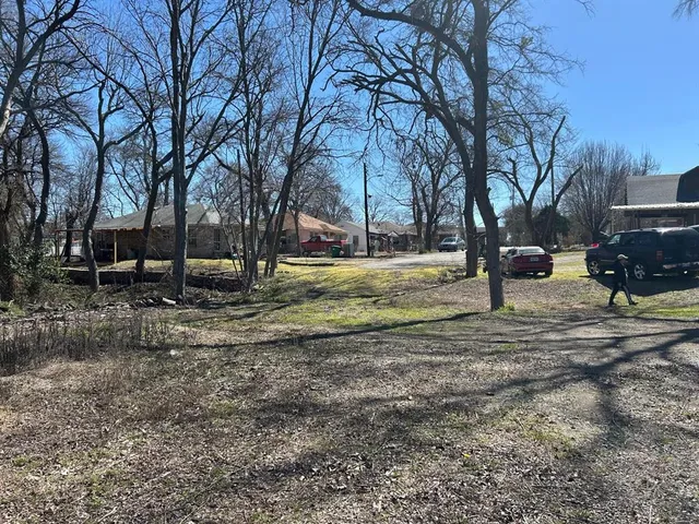 $70,000 | 1 Hart Street, Wilmer, TX 75172