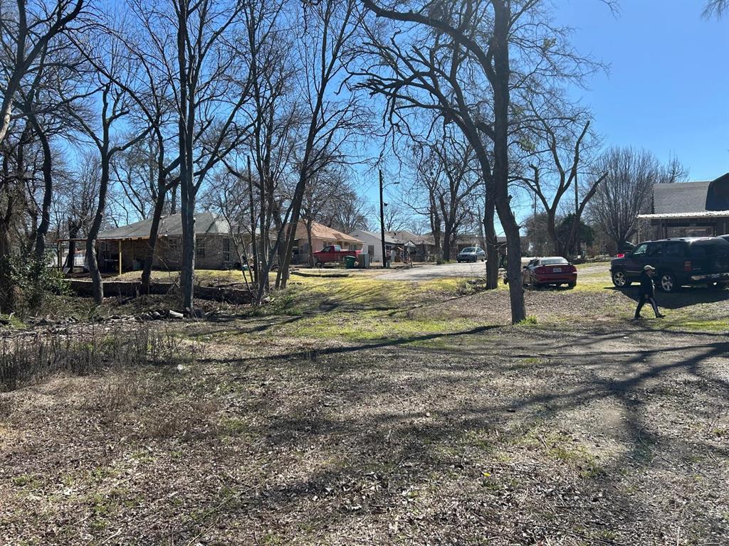1 Hart Street Wilmer, TX 75172 - Photo 3 of 8 View of yard