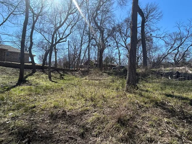 $70,000 | 1 Hart Street, Wilmer, TX 75172