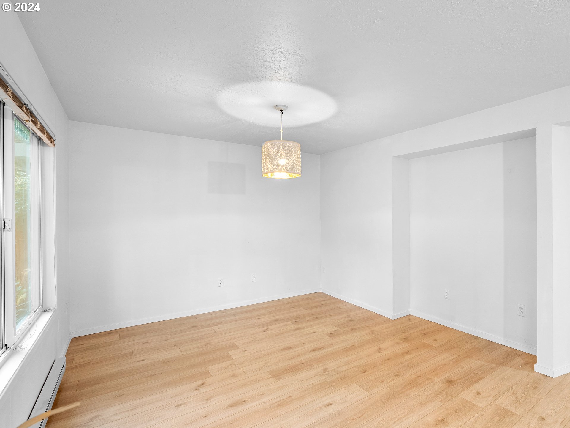 6835 Southwest Capitol Hill Road, Unit 33 Portland, OR 97219 - Photo 13 of 41 Gallery Image 13
