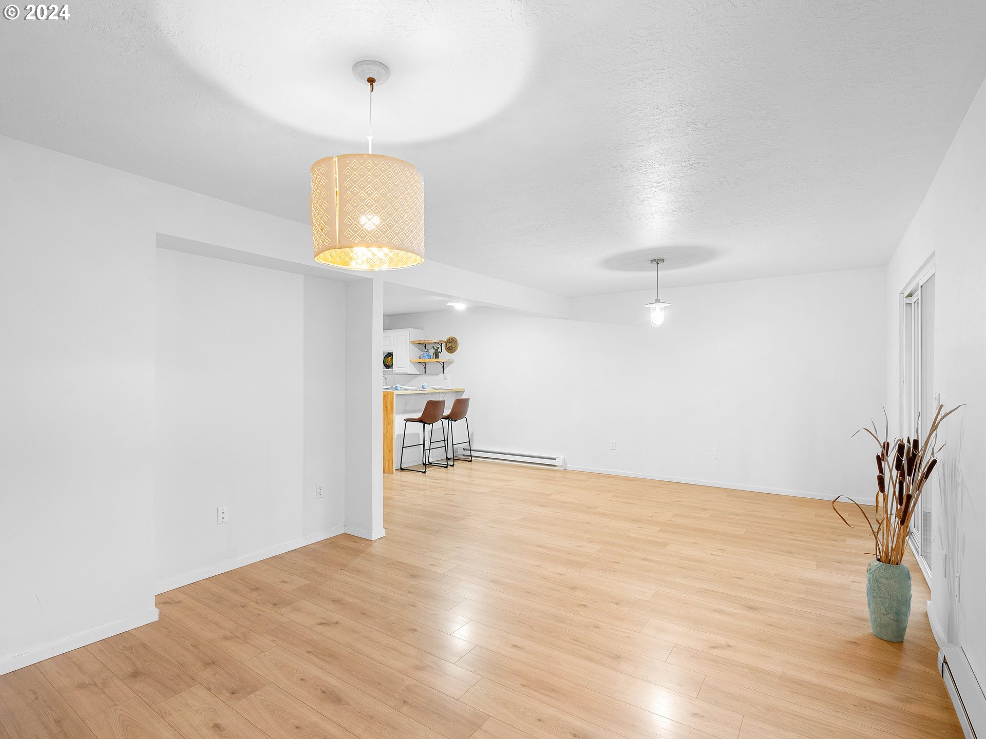6835 Southwest Capitol Hill Road, Unit 33 Portland, OR 97219 - Photo 14 of 41 Gallery Image 14